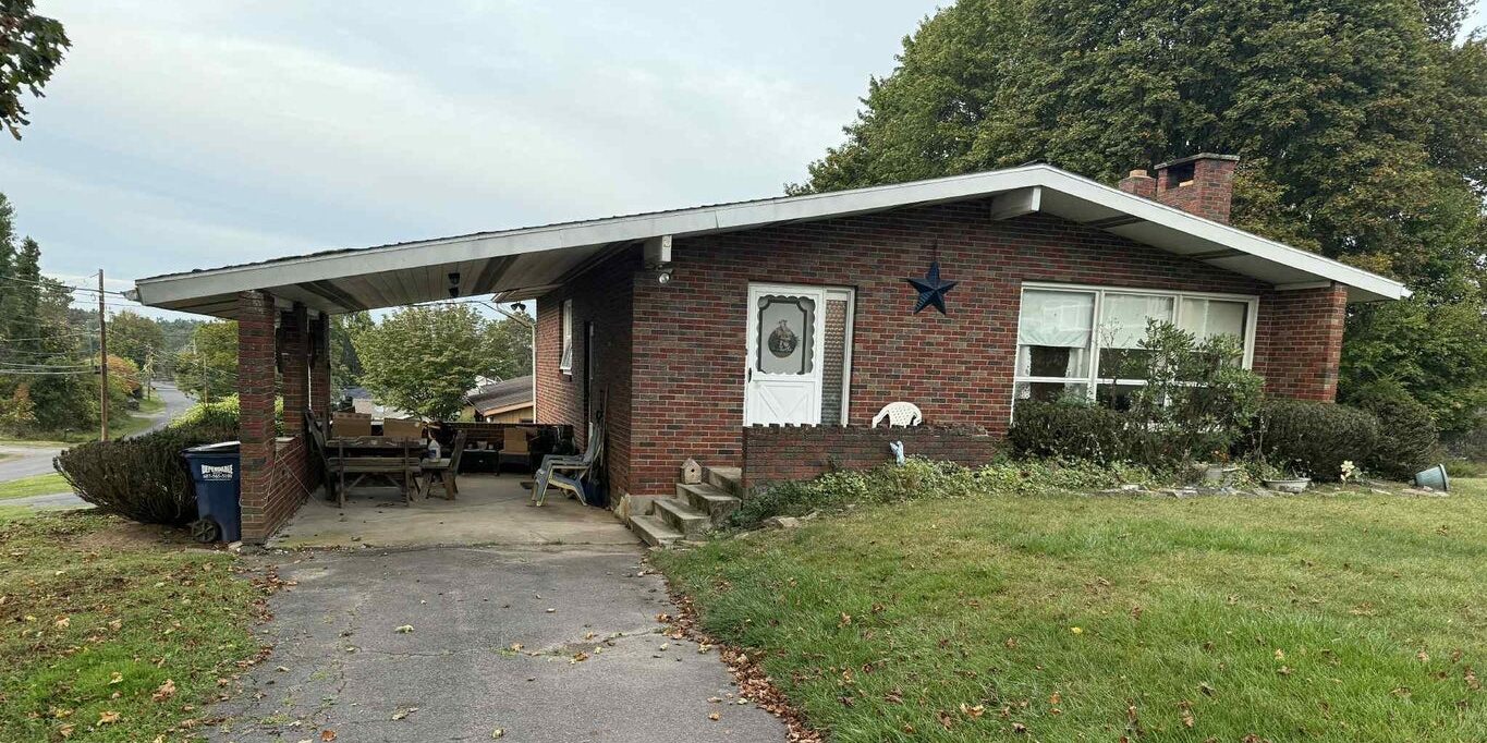 130 Jackson Road Shavertown, PA 18708